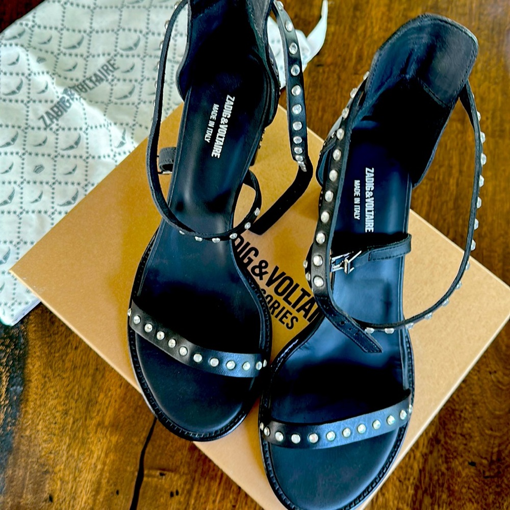 New never worn Zadig & Voltaire black leather heels. Size 39 or 9 US.